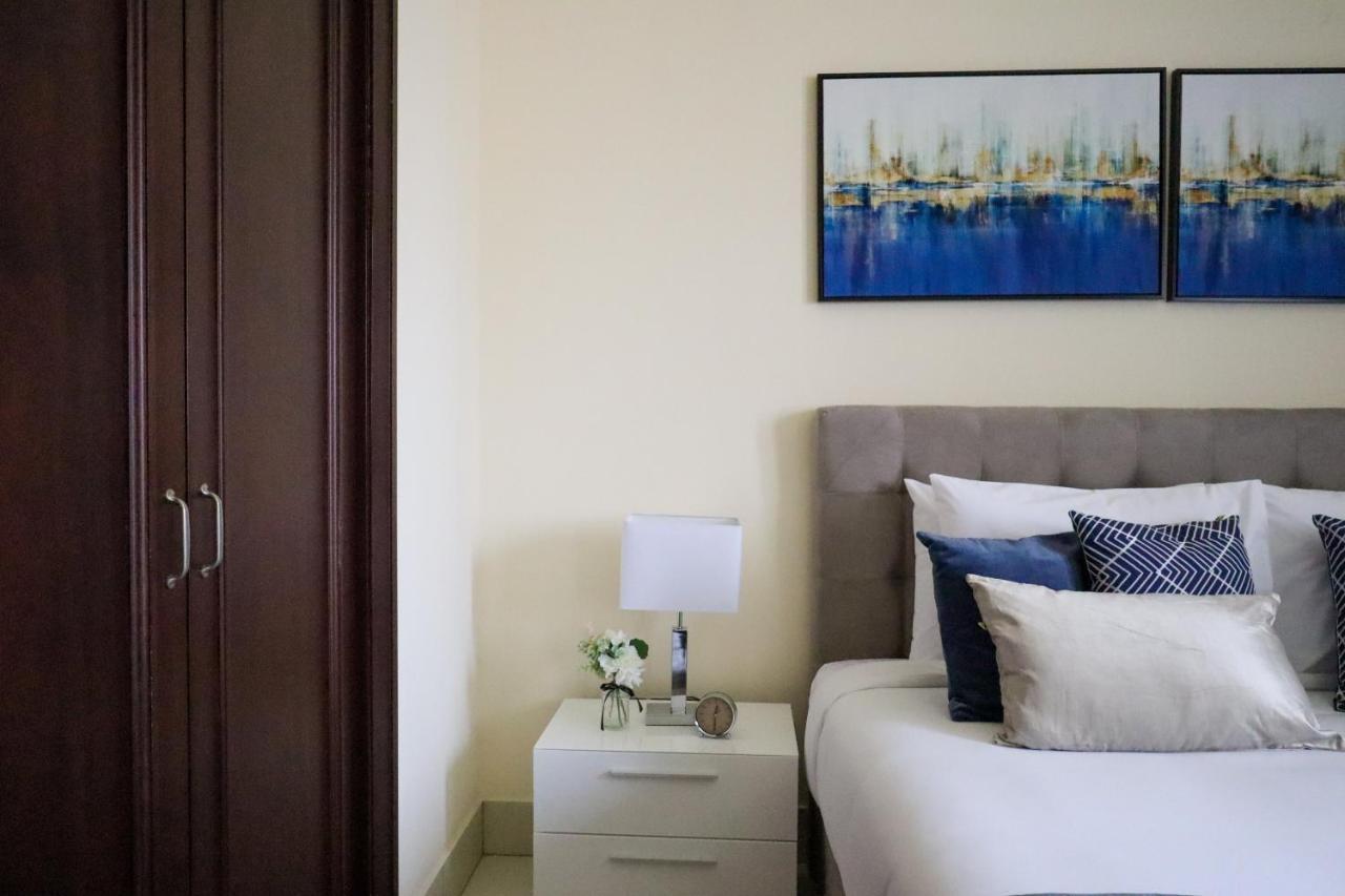 Апартаменты Higuests - Charming With Private Balcony Near Mall Дубай
