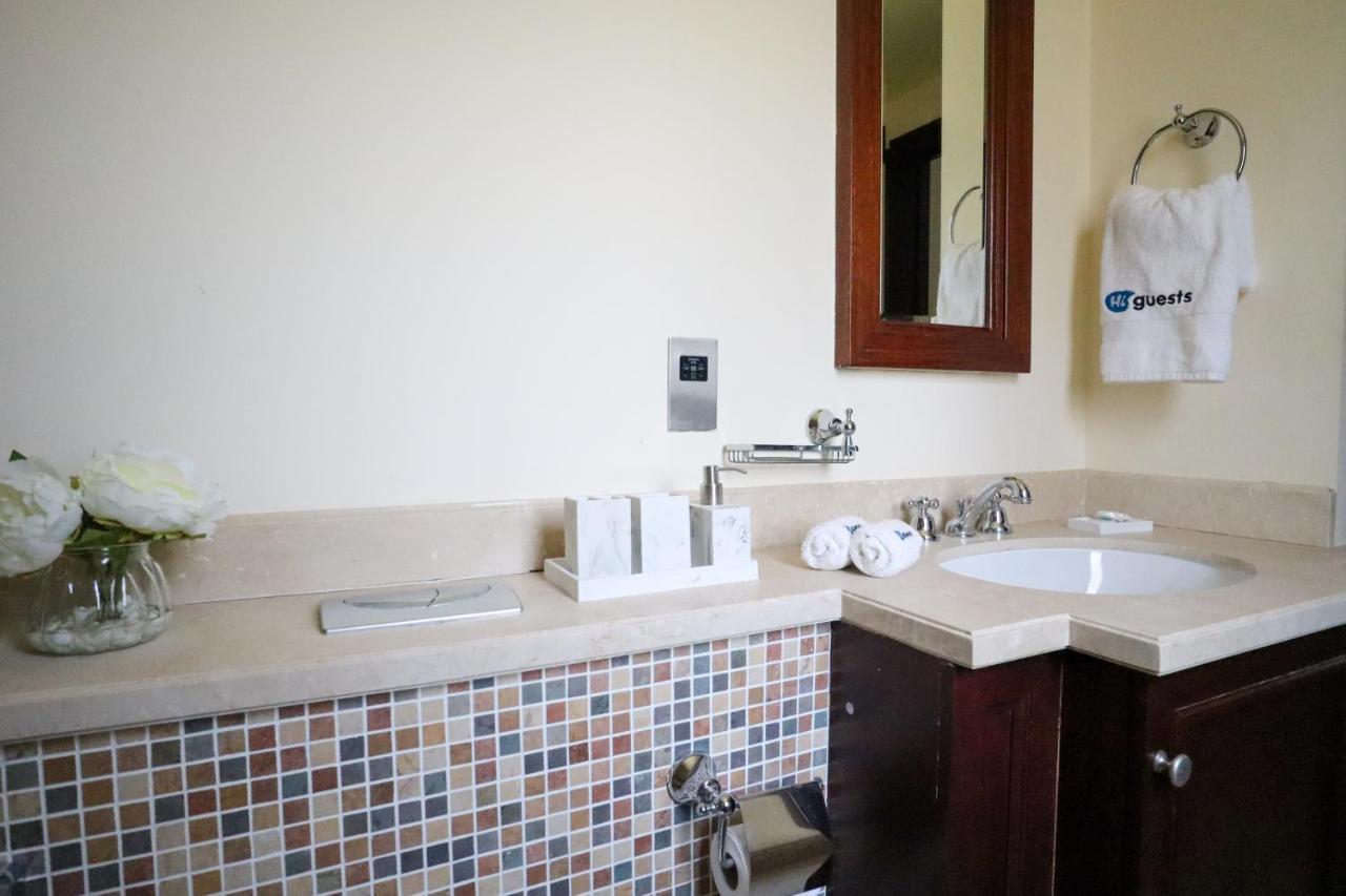 Апартаменты Higuests - Charming With Private Balcony Near Mall